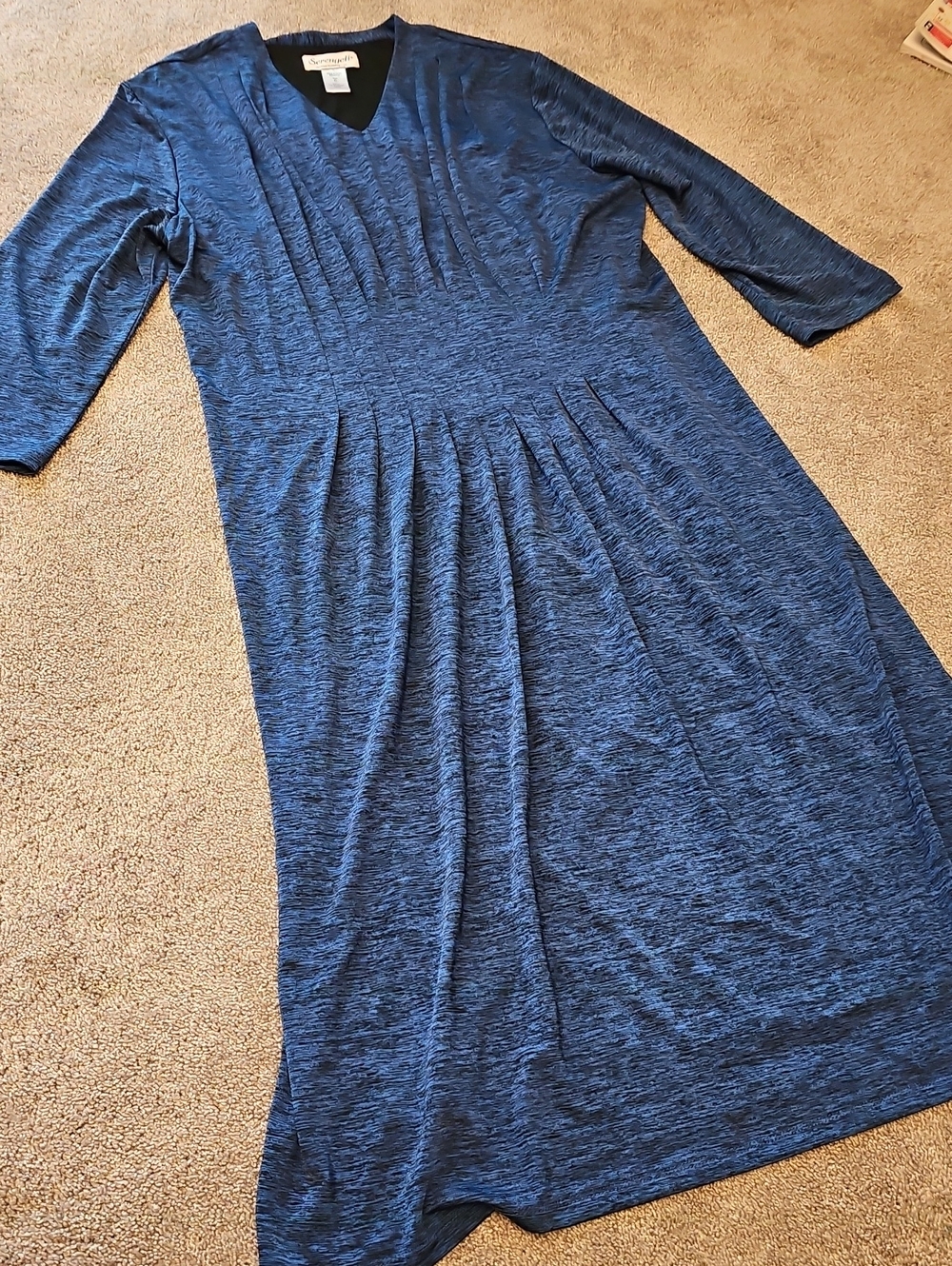 J2🔹️Serengeti Navy Blue V‑Neck Long Sleeve Maxi Dress